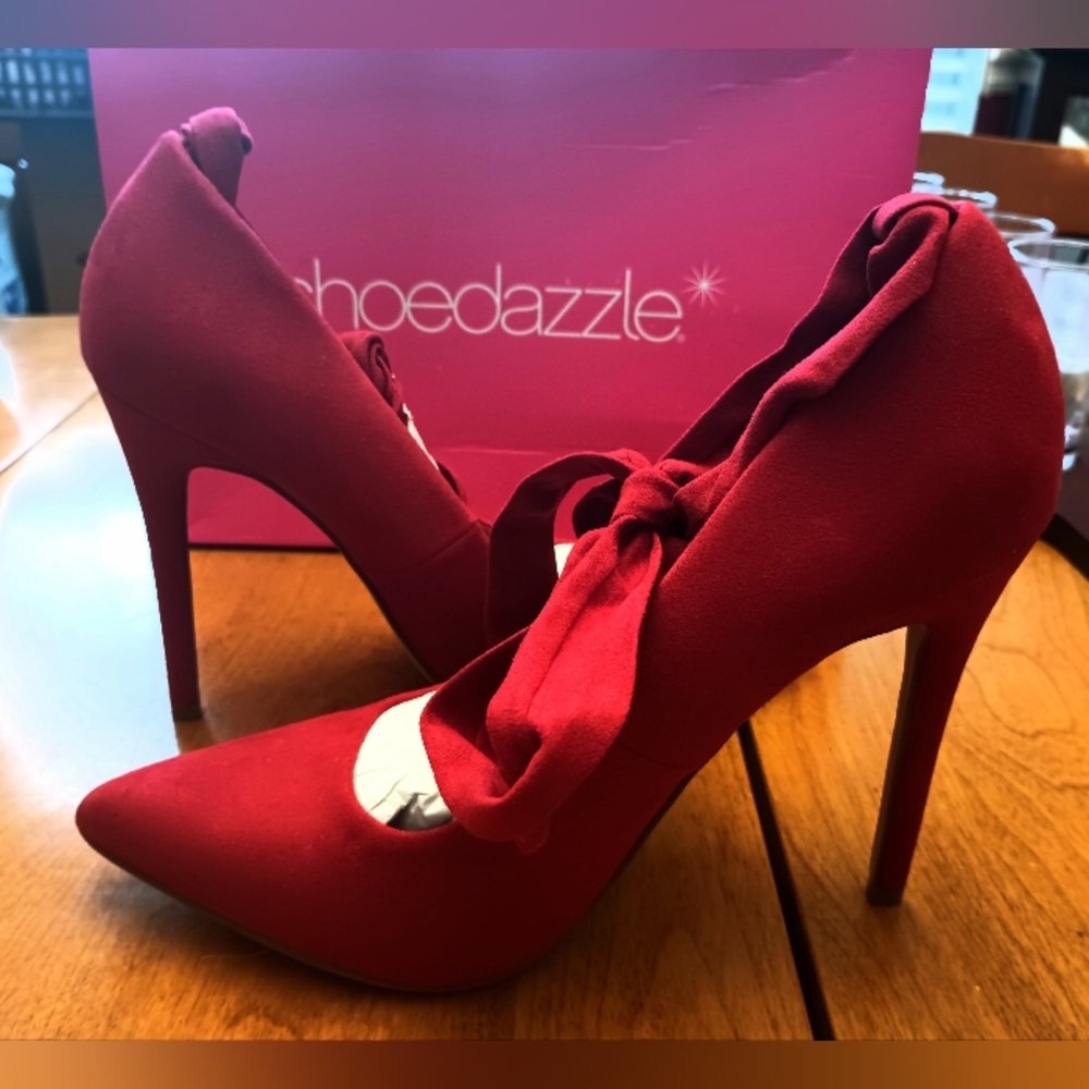Brand new brand new in box shoe dazzle red heels